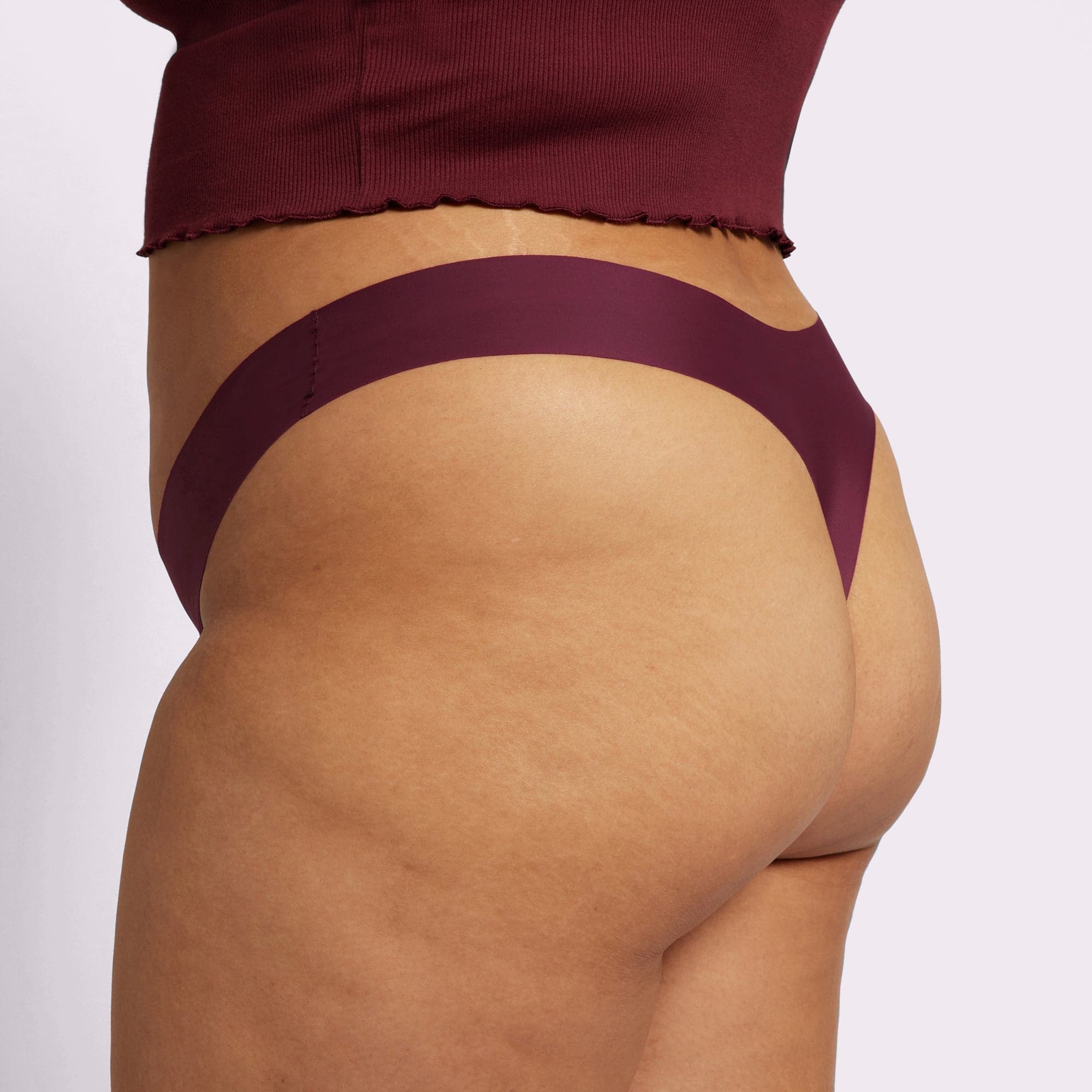 Universal Seamless Thong