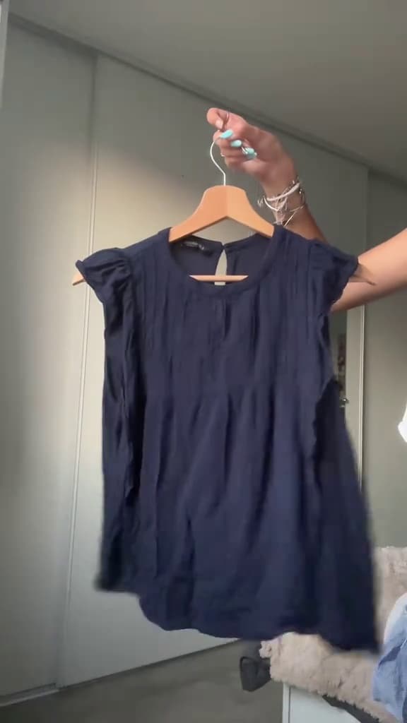 Key event frame at 00:17