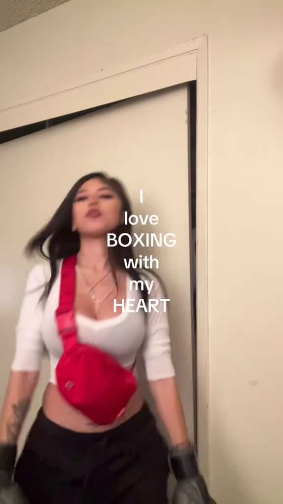 Key event frame at 00:06