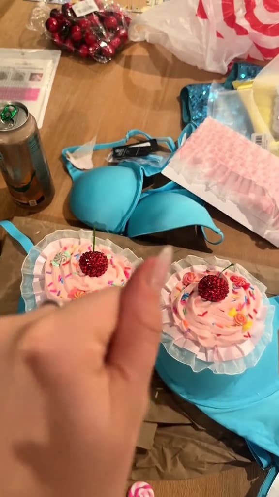 Key event frame at 03:21