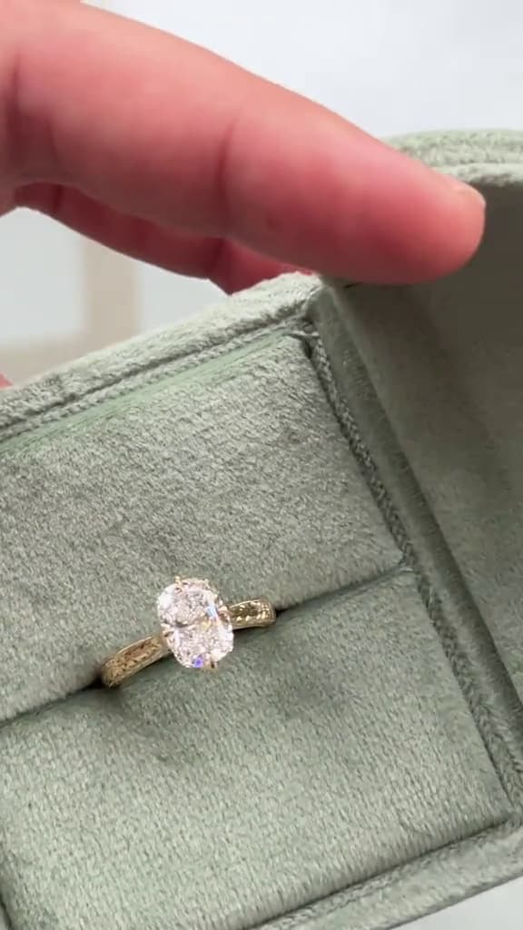 Key event frame at 00:15