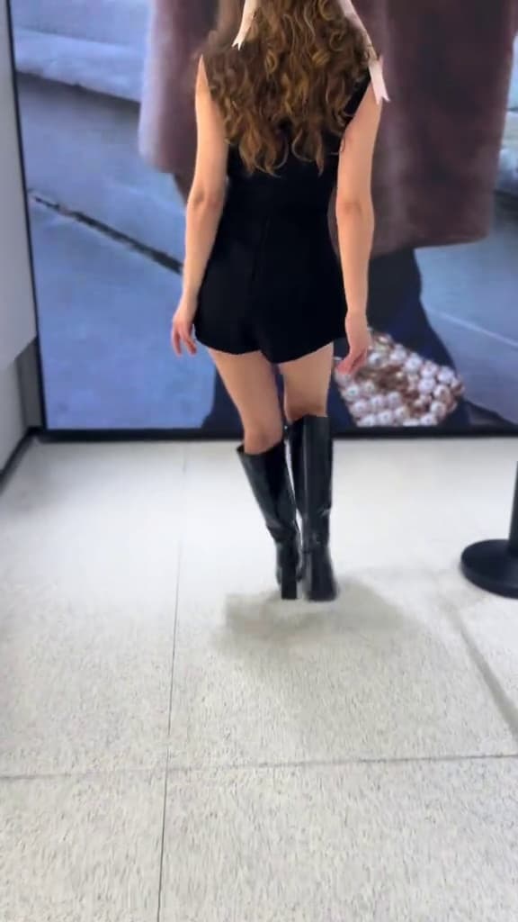 Key event frame at 00:04