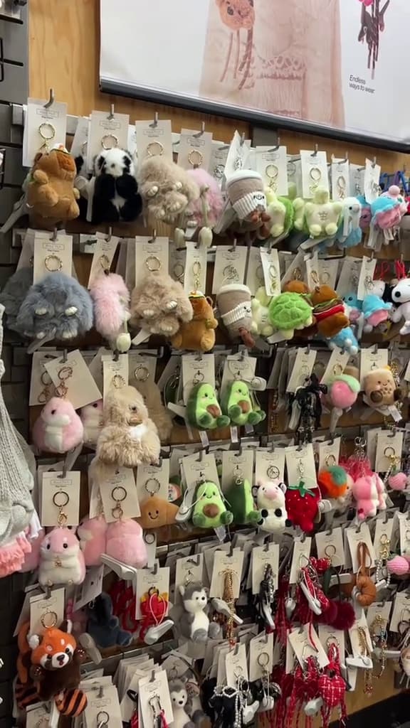 Key event frame at 00:01