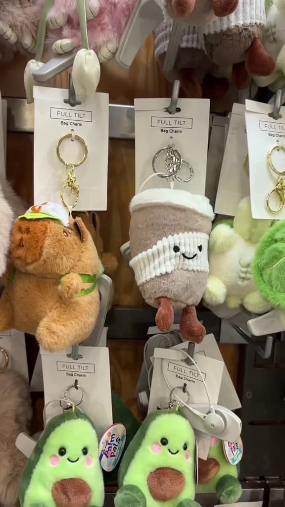 Key event frame at 00:02