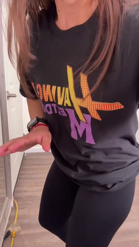 Key event frame at 00:19