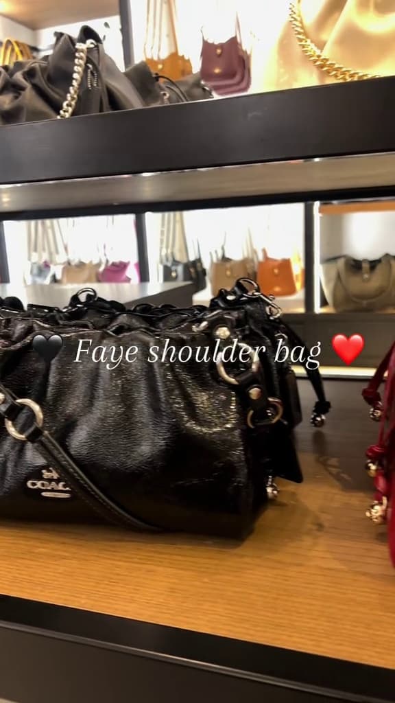 Key event frame at 00:01