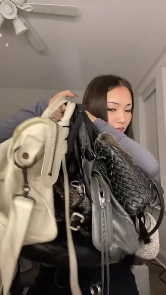 Key event frame at 00:03