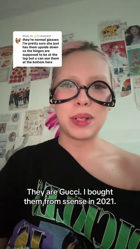 Key event frame at 00:01