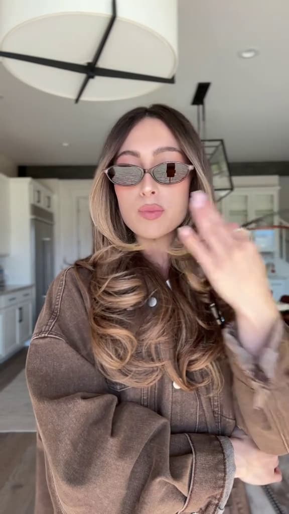 Key event frame at 00:19