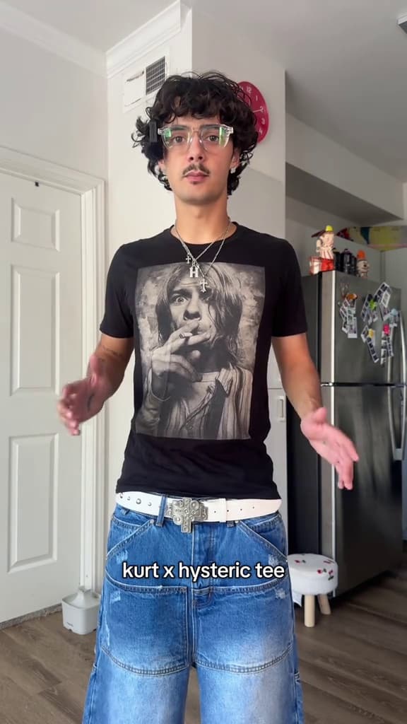 Key event frame at 00:30