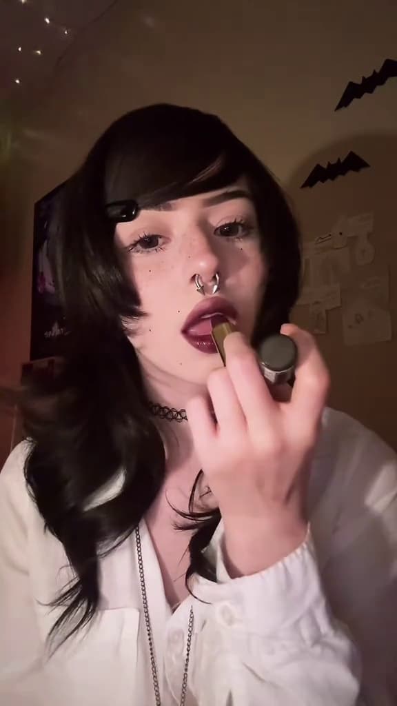 Key event frame at 00:04