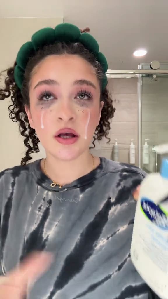 Key event frame at 00:04